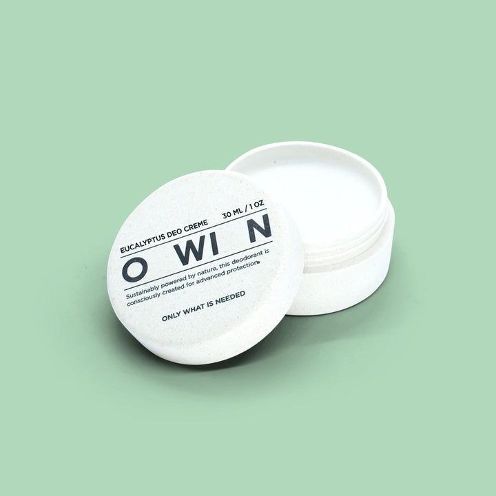  Blick in die geöffnete OWIN Deocreme Eucalyptus – pflegende, schnell einziehende Naturkosmetik.